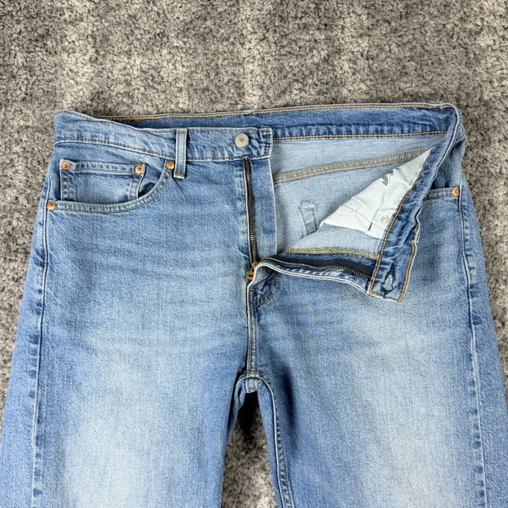 Levi's 505 Men's W36 L30 Regular Fit Straight Leg Blue Light Wash‎ Denim Jeans